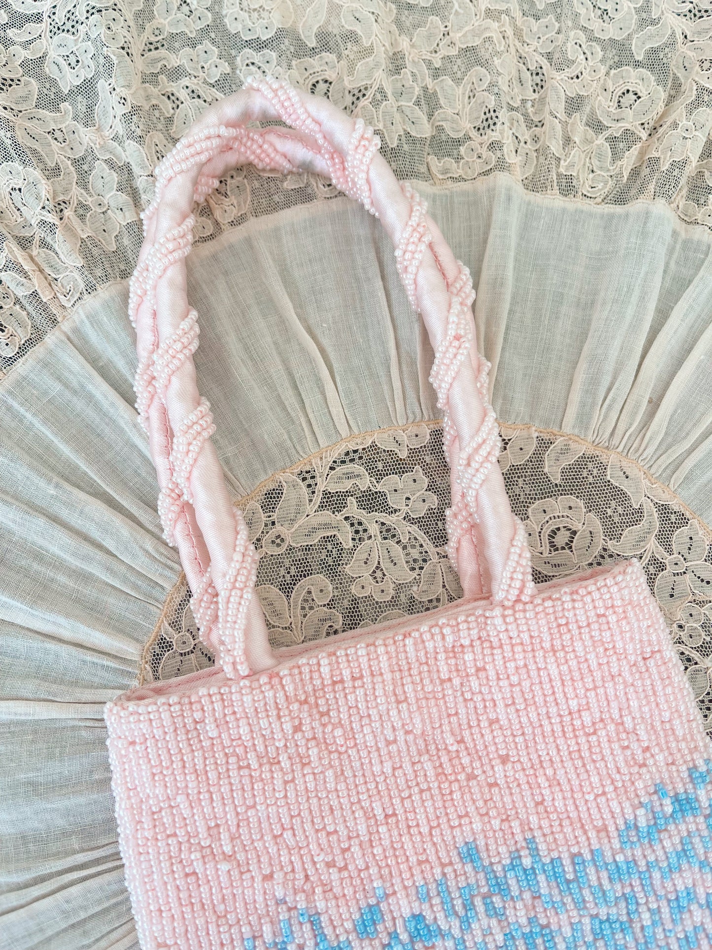 Vintage Pink × Flower Beads Handbag