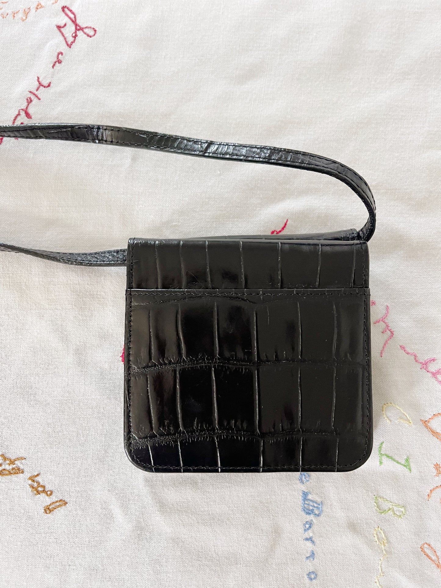 Dog Needle Pointed Wallet Purse