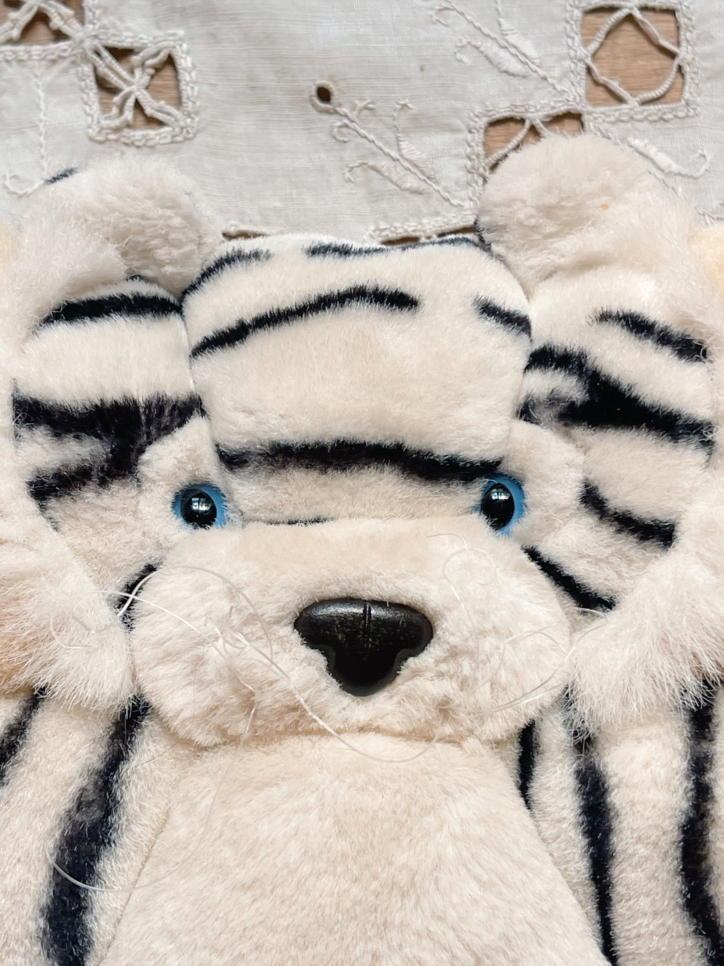 Animal Cushion White Tiger