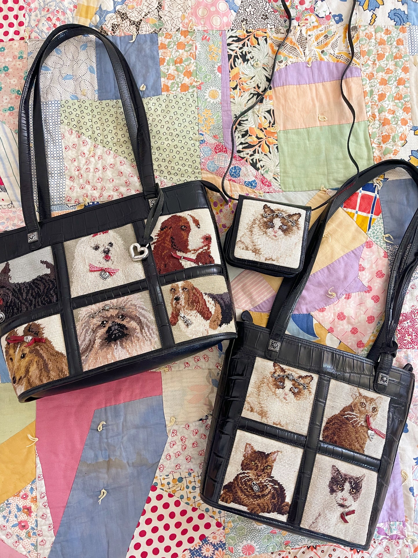 Cats Needle Pointed Shoulder Bag.