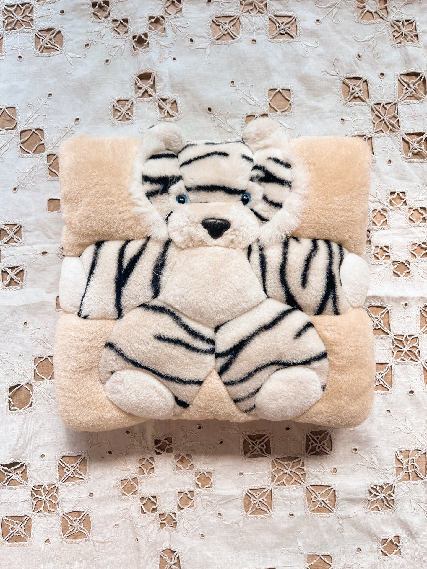 Animal Cushion White Tiger