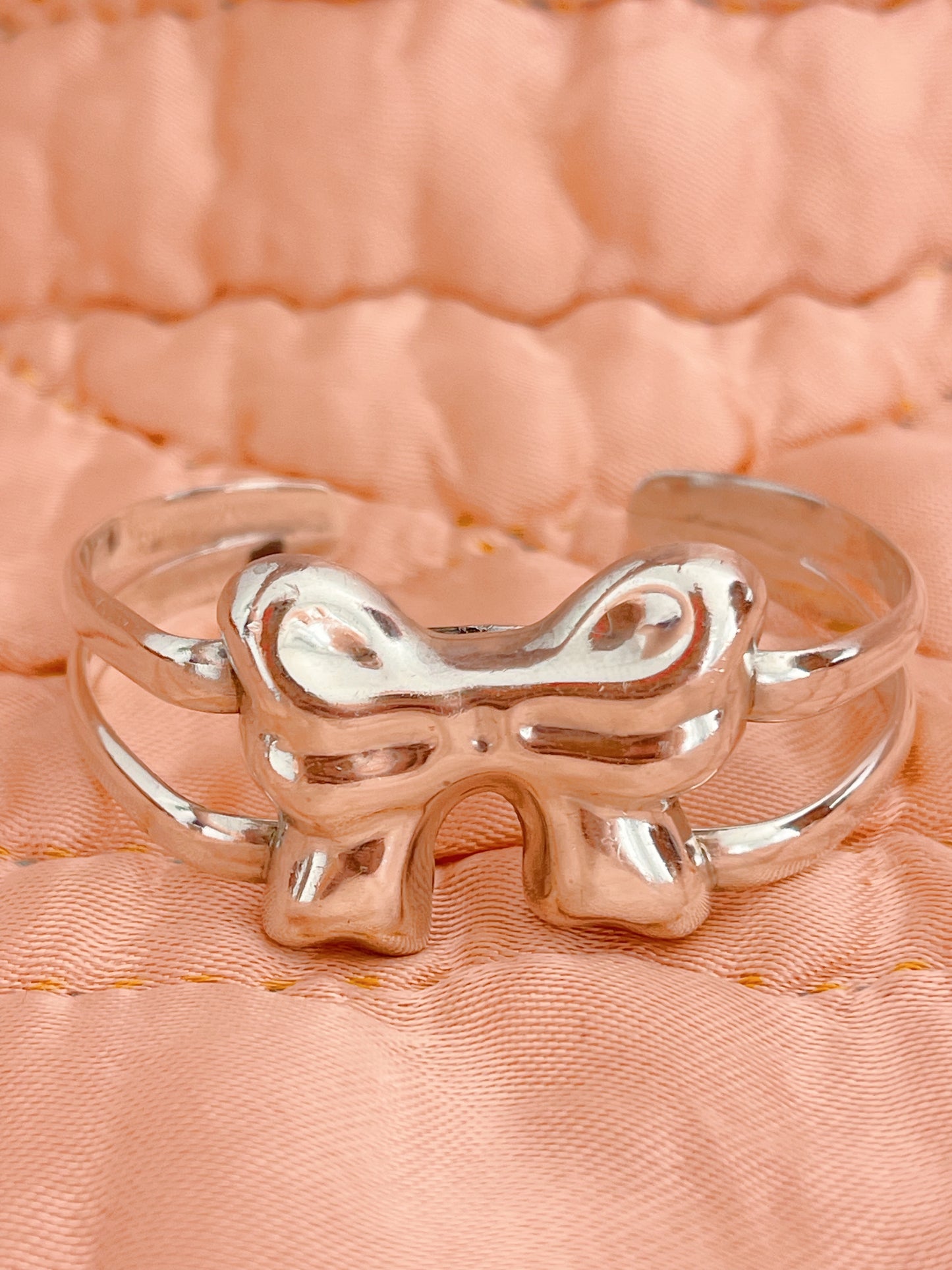 1980’s Vintage Ribbon Bow Cuff Bangle.