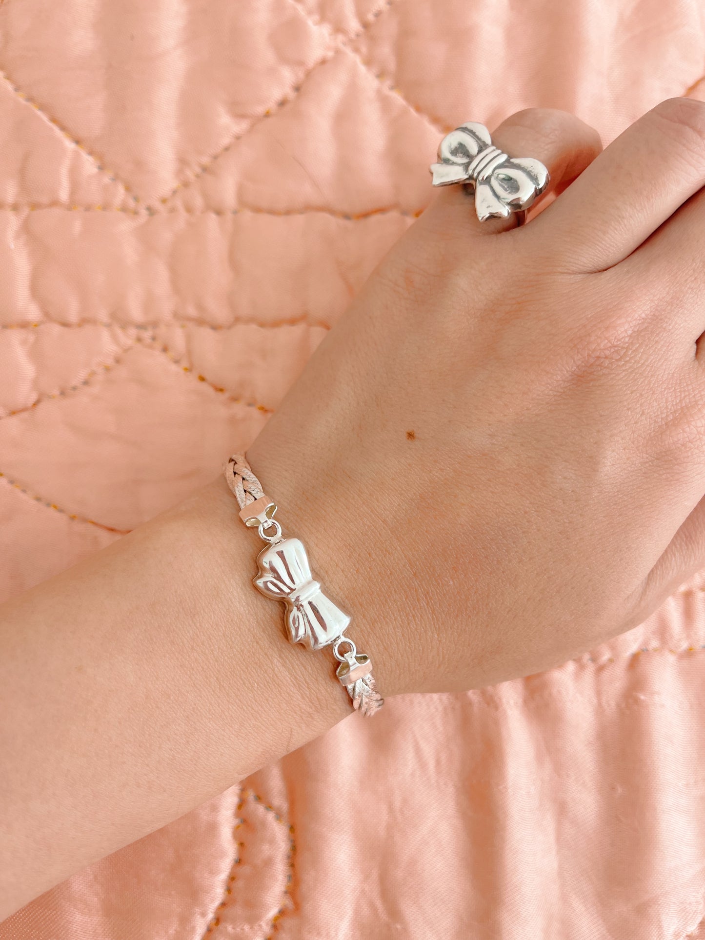 Vintage Ribbon Twist Chain Bracelet