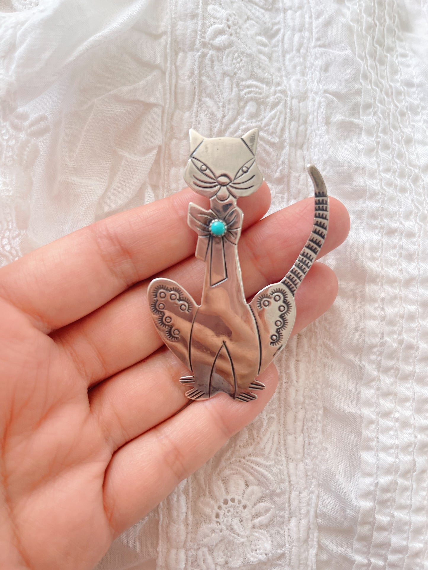 Old Navajo Cat Brooch With Turquoise