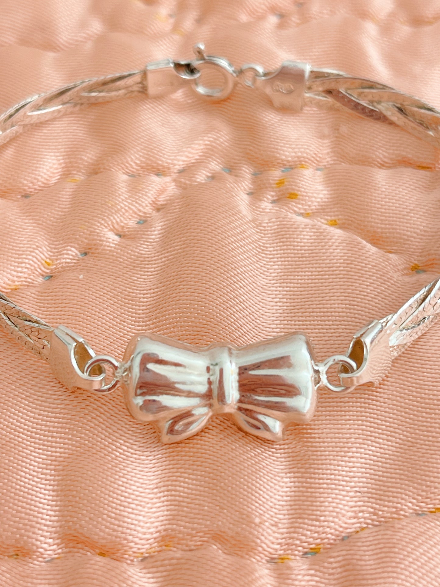 Vintage Ribbon Twist Chain Bracelet
