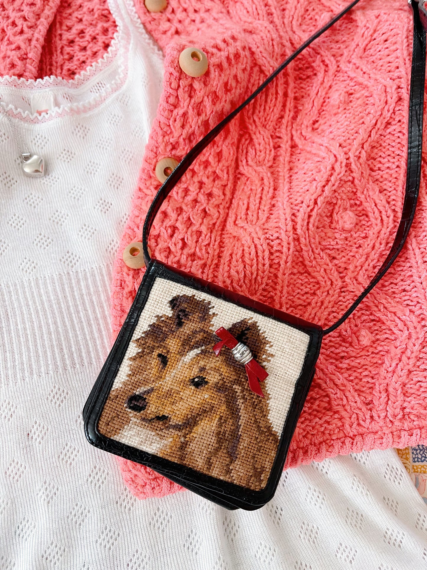 Dog Needle Pointed Wallet Purse