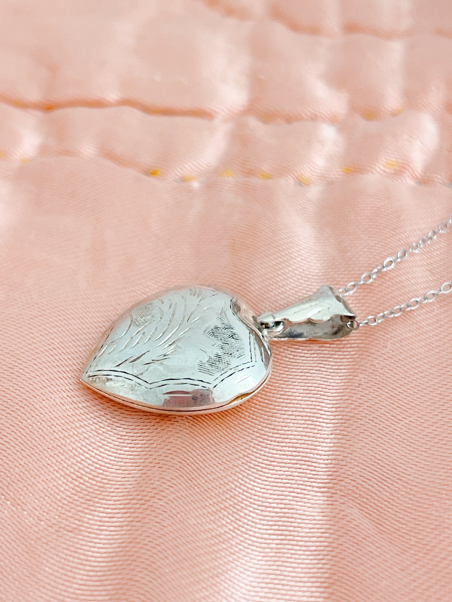 Vintage Silver Heart Pendant Necklace
