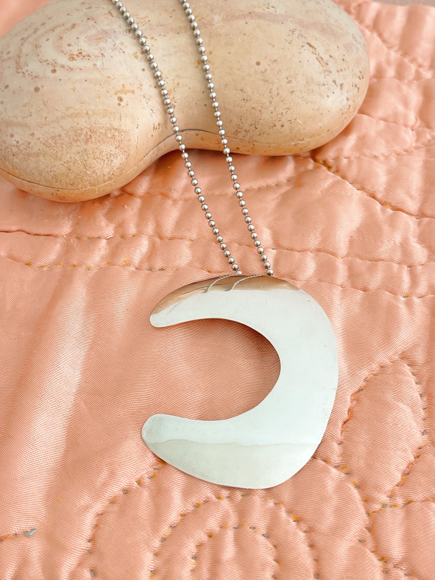 (Vintage Huge Moon Silver Brooch with Necklace