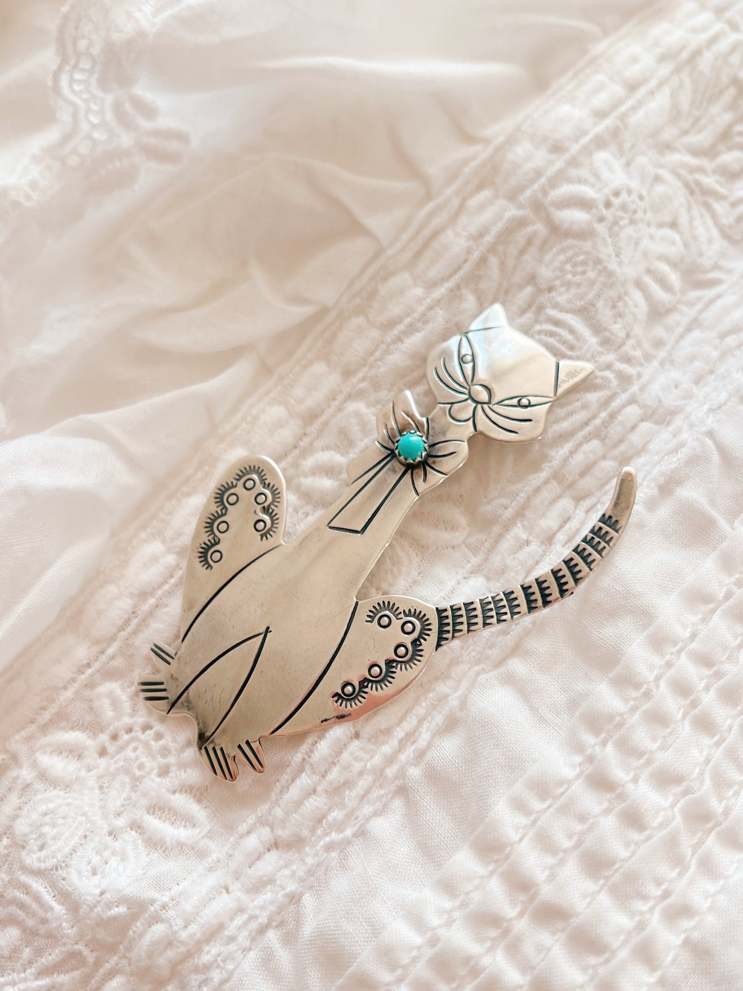 Old Navajo Cat Brooch With Turquoise