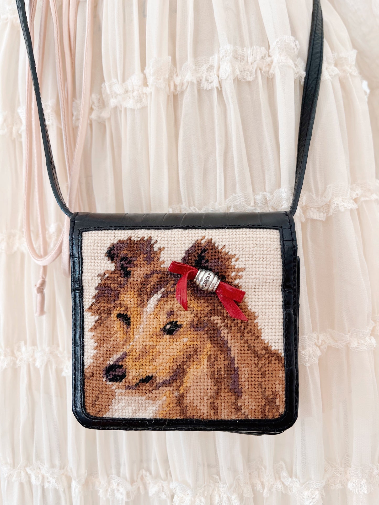 Dog Needle Pointed Wallet Purse