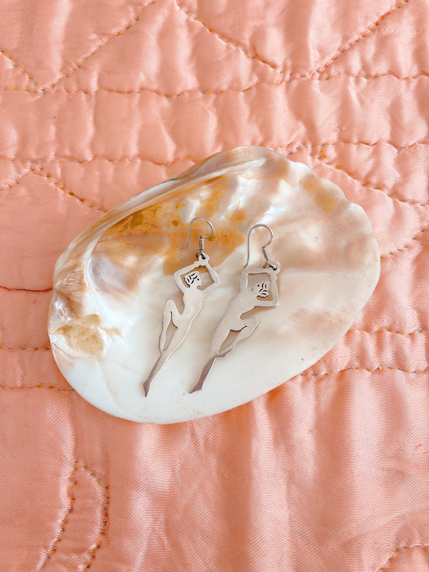 Vintage Two Dancers Silver Hook Pierce