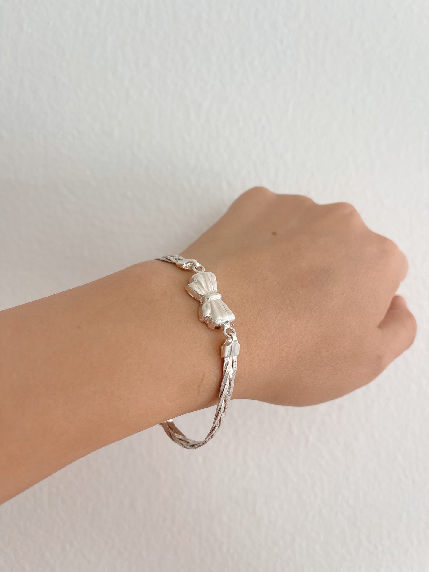 Vintage Ribbon Twist Chain Bracelet