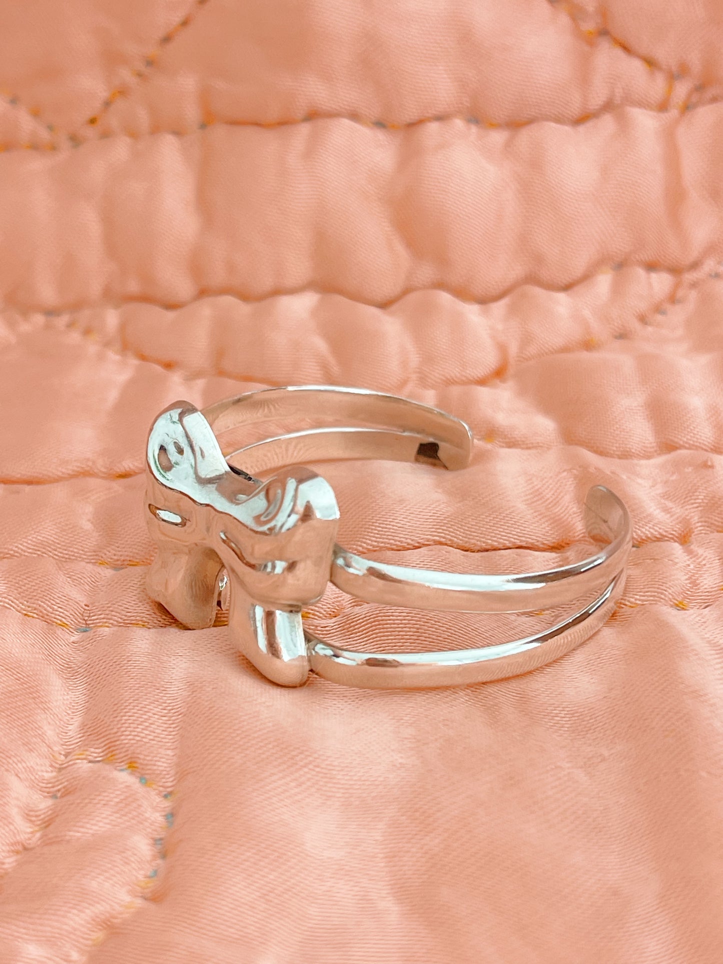 1980’s Vintage Ribbon Bow Cuff Bangle.