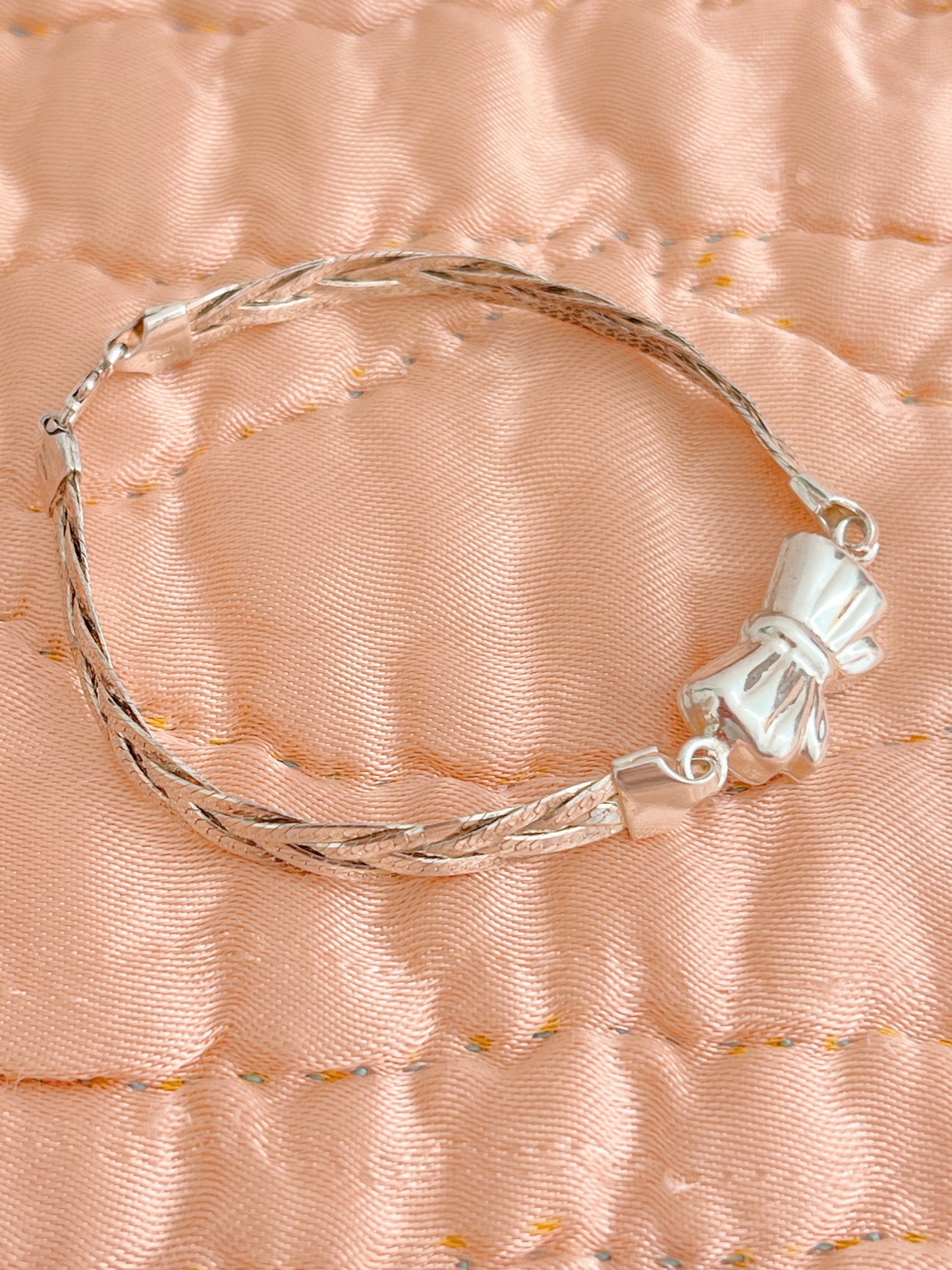 Vintage Ribbon Twist Chain Bracelet