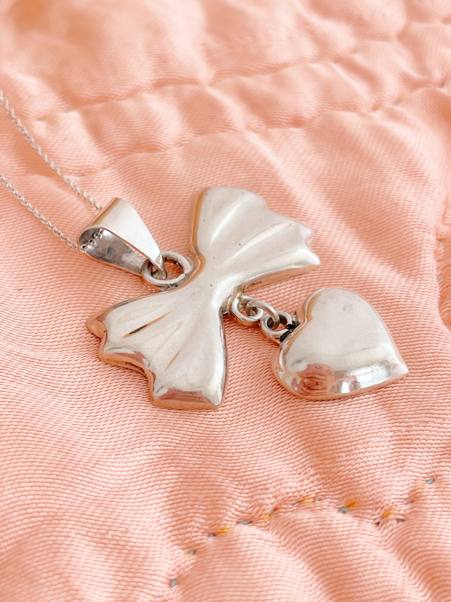Vintage Ribbon and Heart Silver Necklace