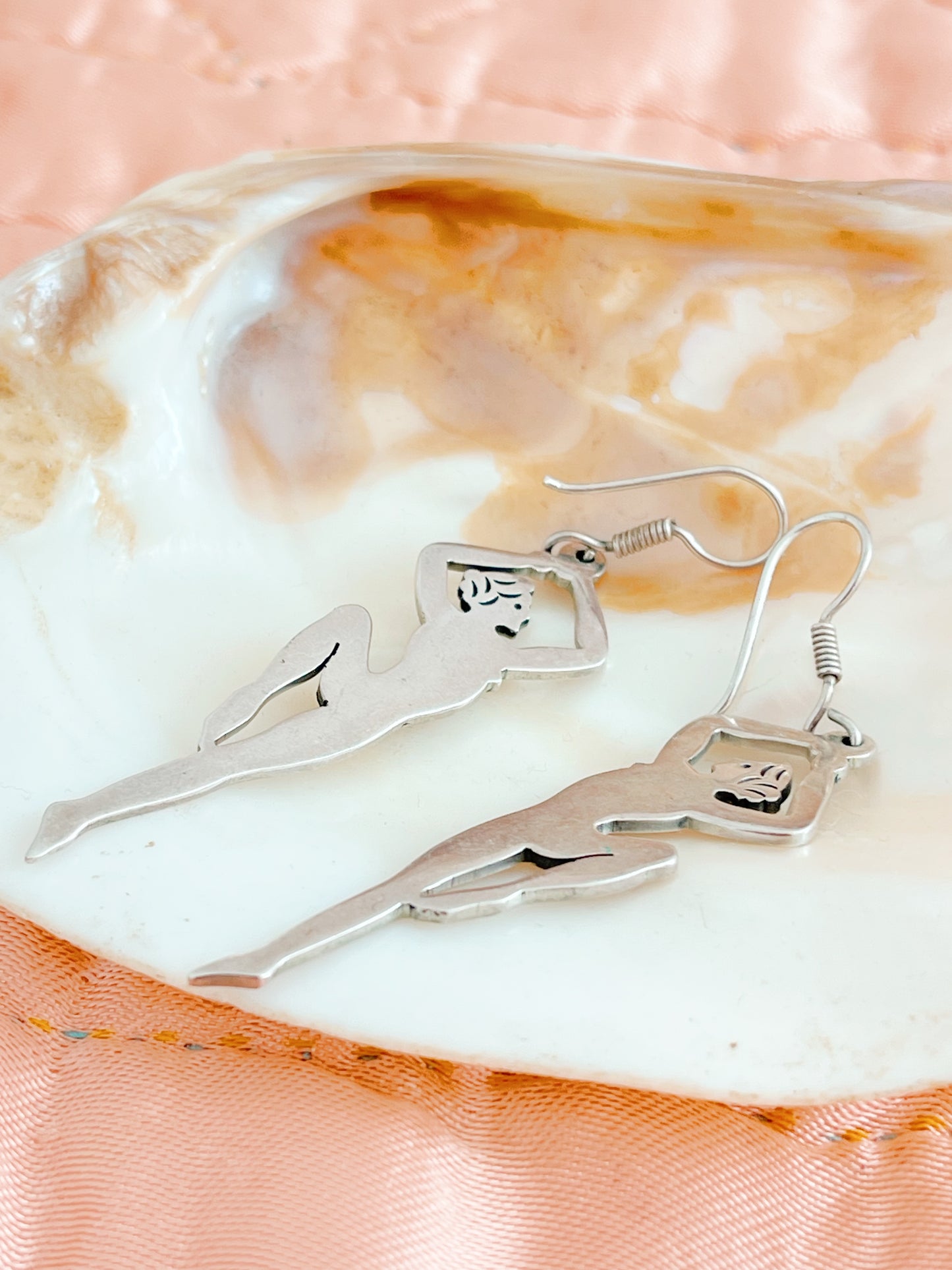 Vintage Two Dancers Silver Hook Pierce
