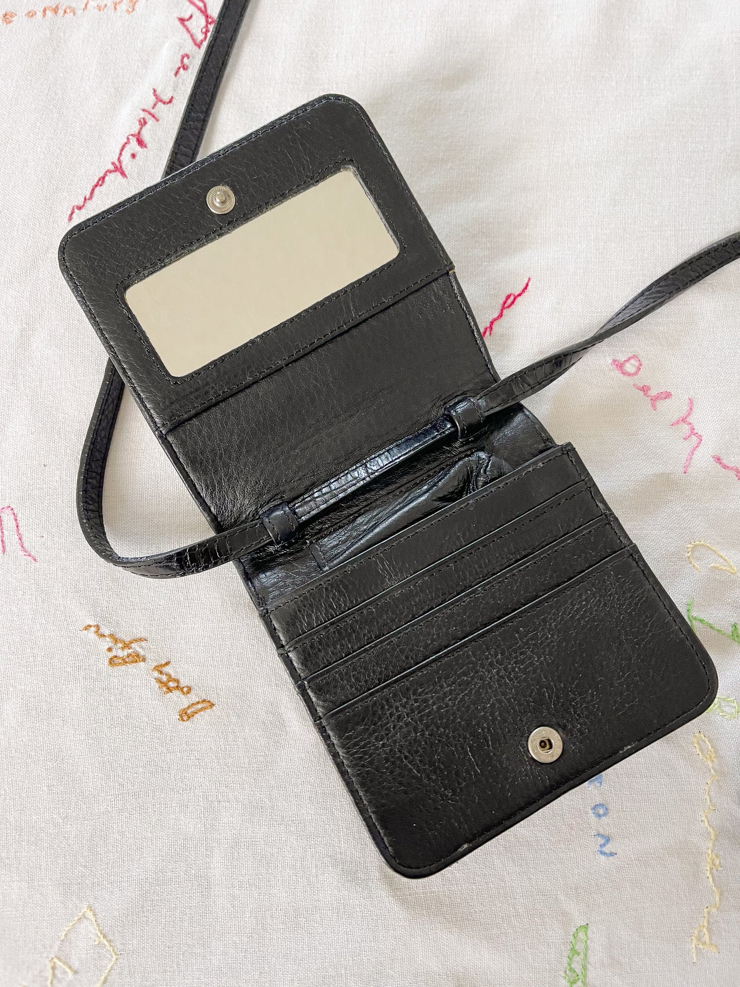 Dog Needle Pointed Wallet Purse