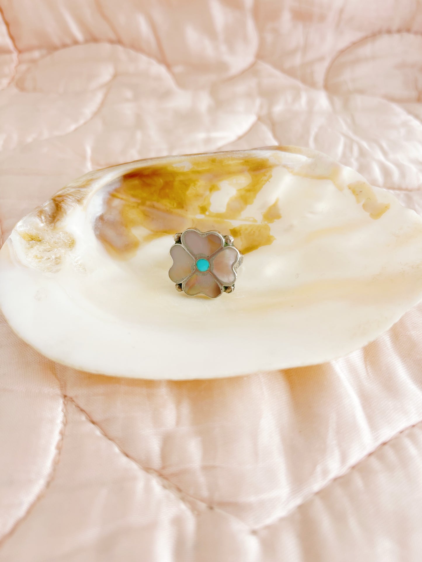 Vintage Zuni Flower Inlay Ring