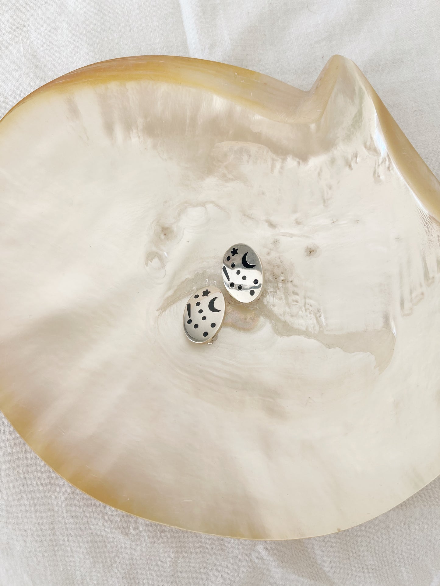 Vintage Silver Oval Moon Star Earrings.