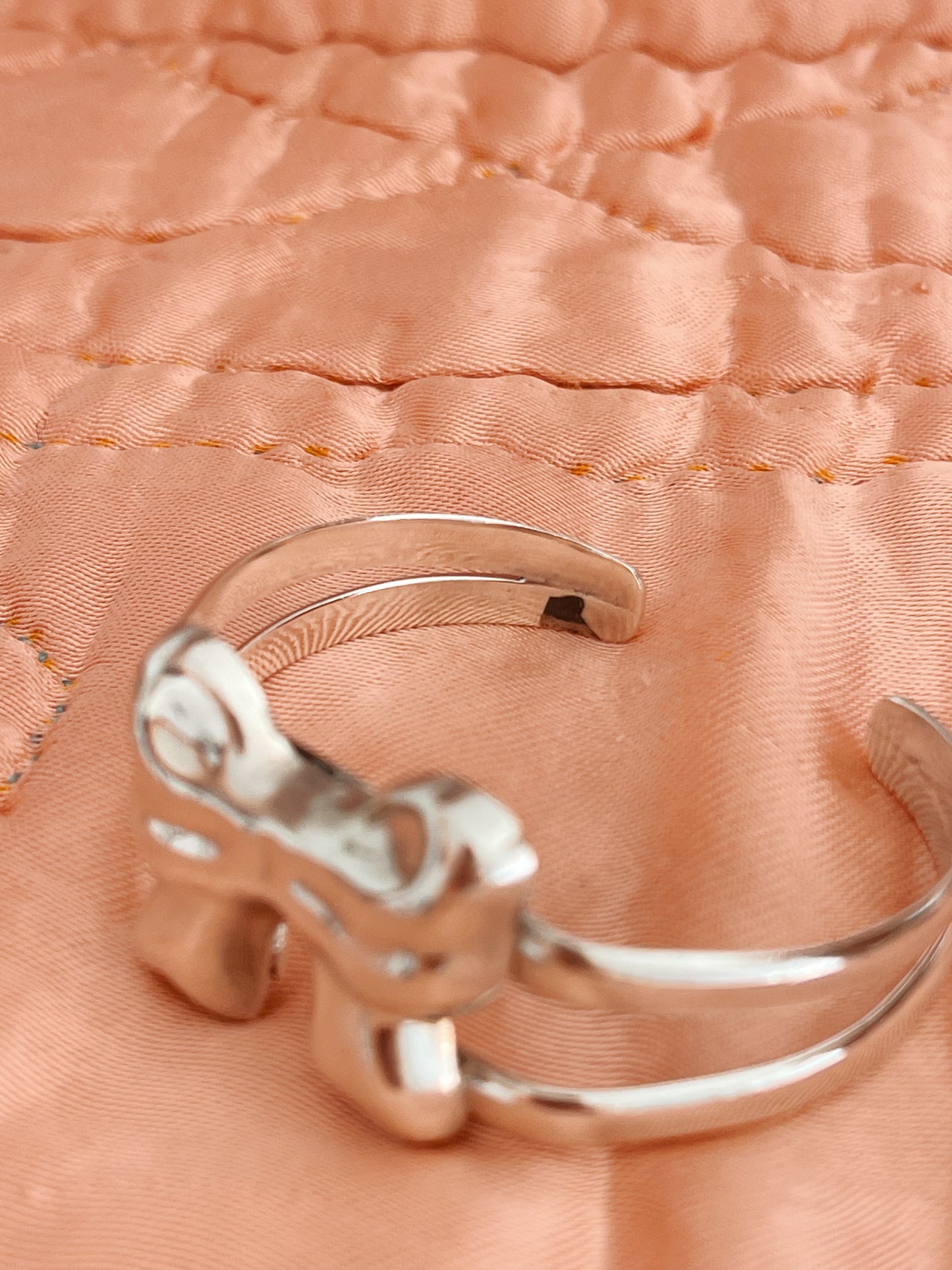 1980’s Vintage Ribbon Bow Cuff Bangle.
