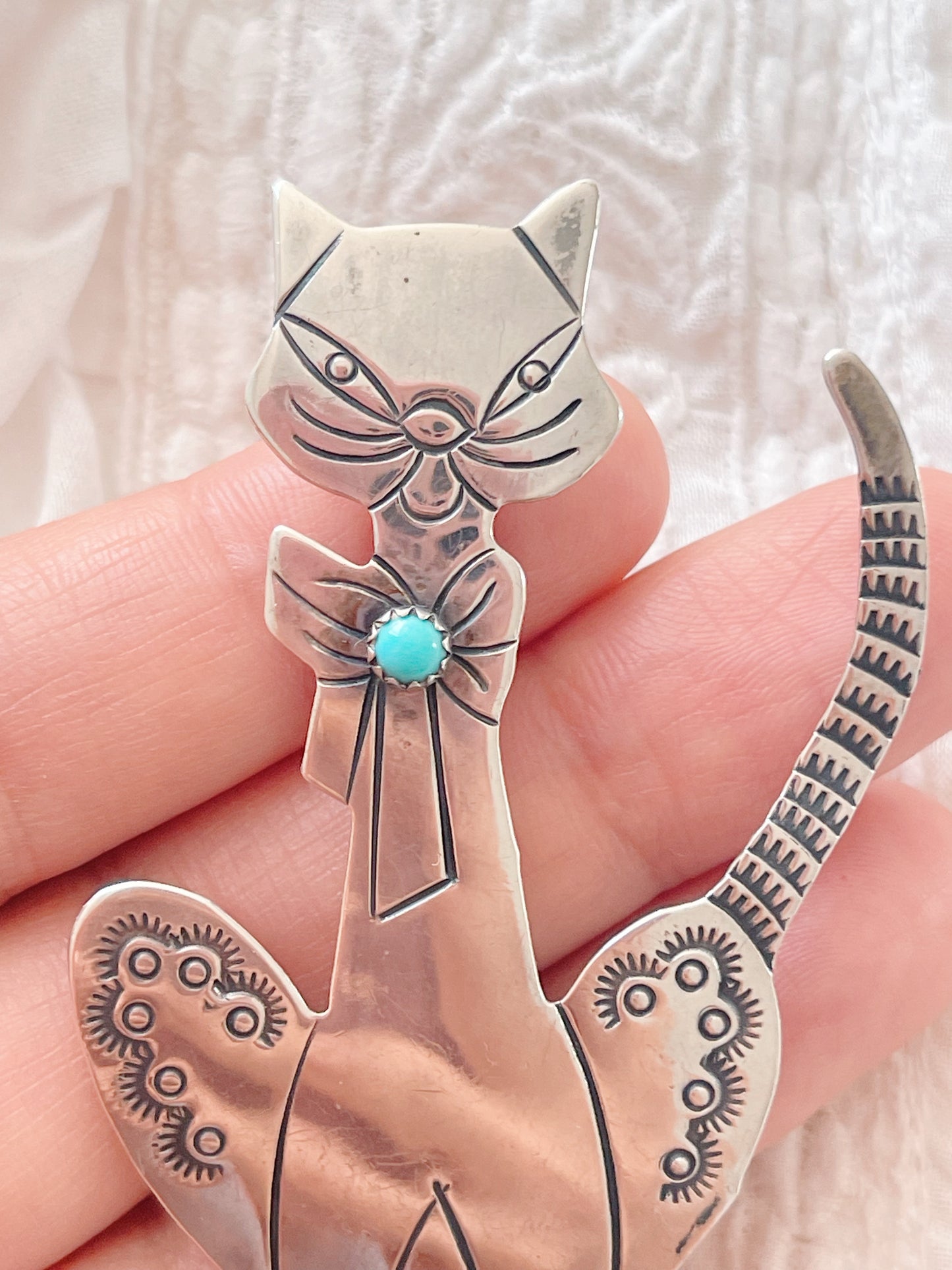 Old Navajo Cat Brooch With Turquoise