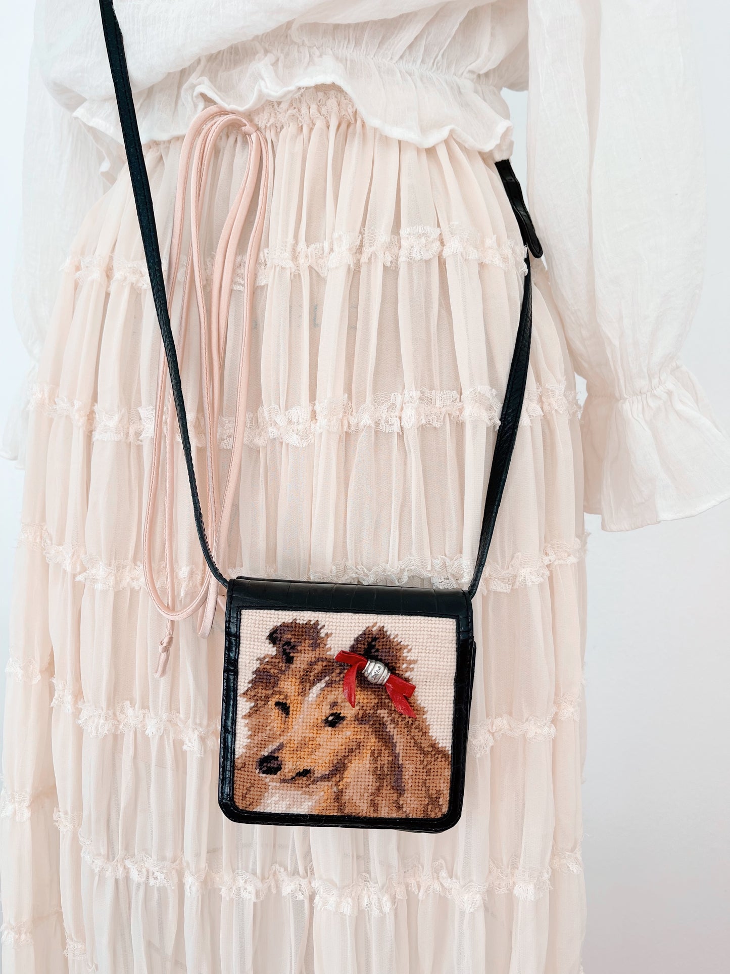 Dog Needle Pointed Wallet Purse