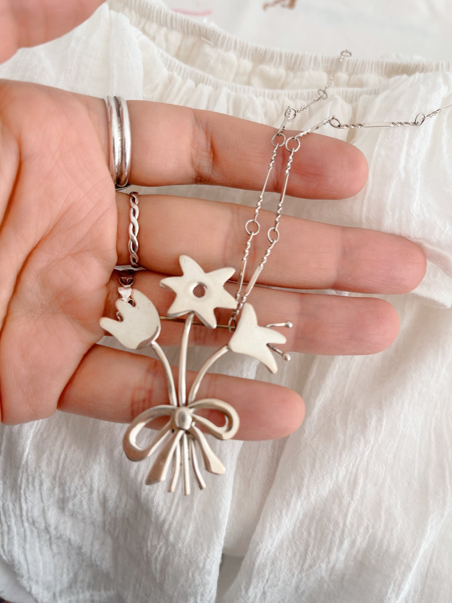 Vintage Flower Bouquet Silver Brooch.