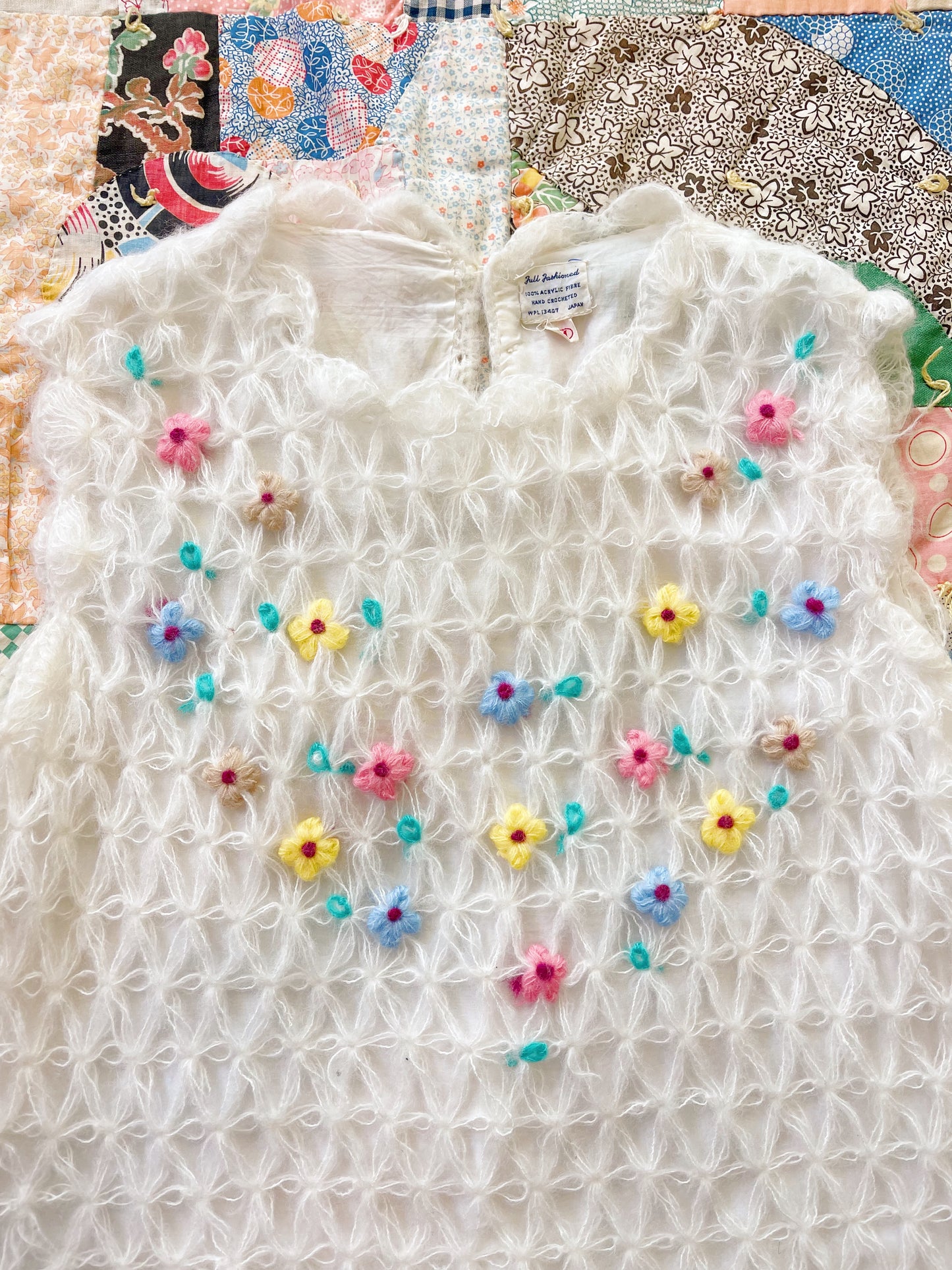 1960s Hand Crochet Sleeveless Tops