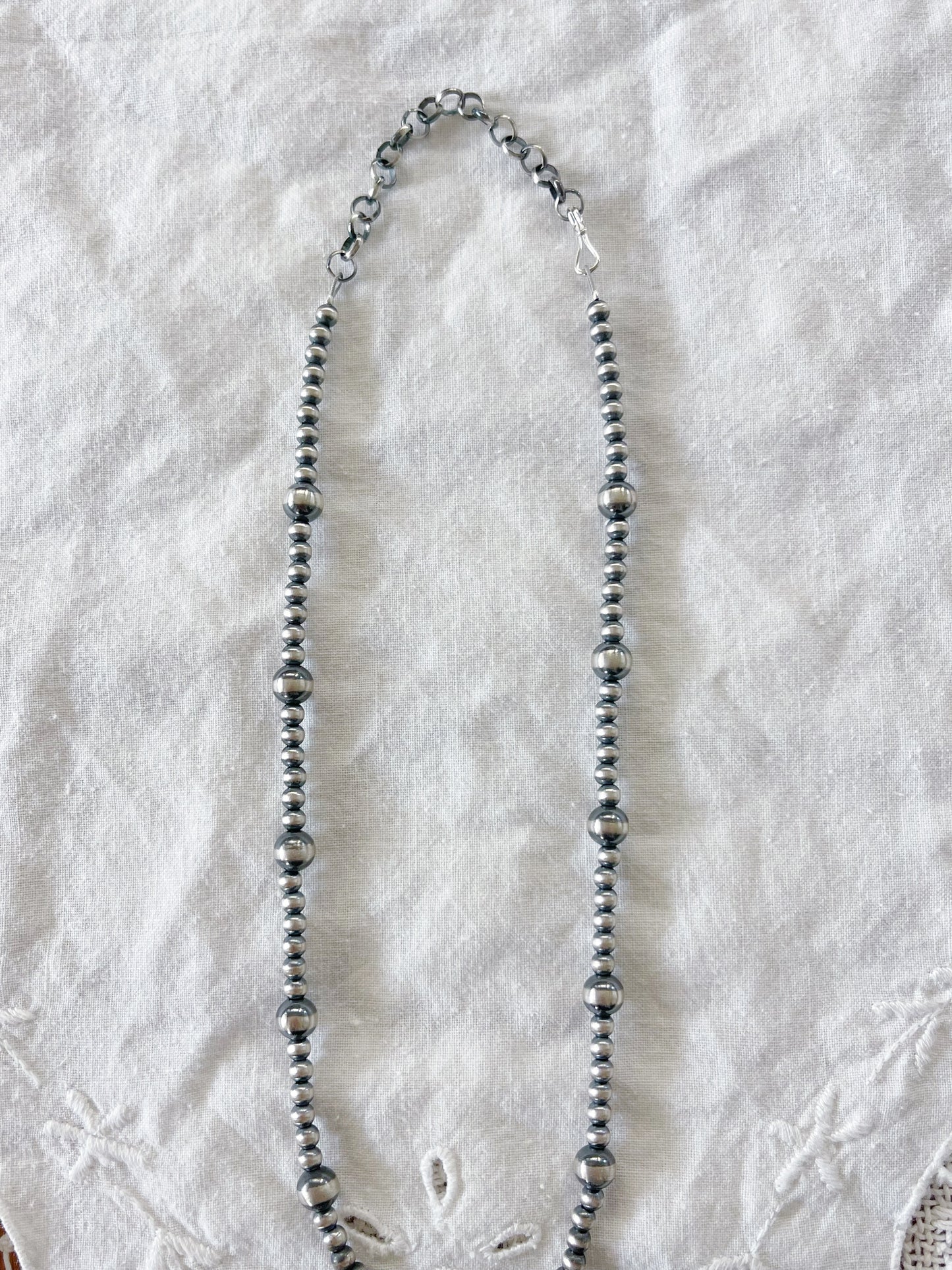 Navajo Pearl Ribbon Choker Necklace