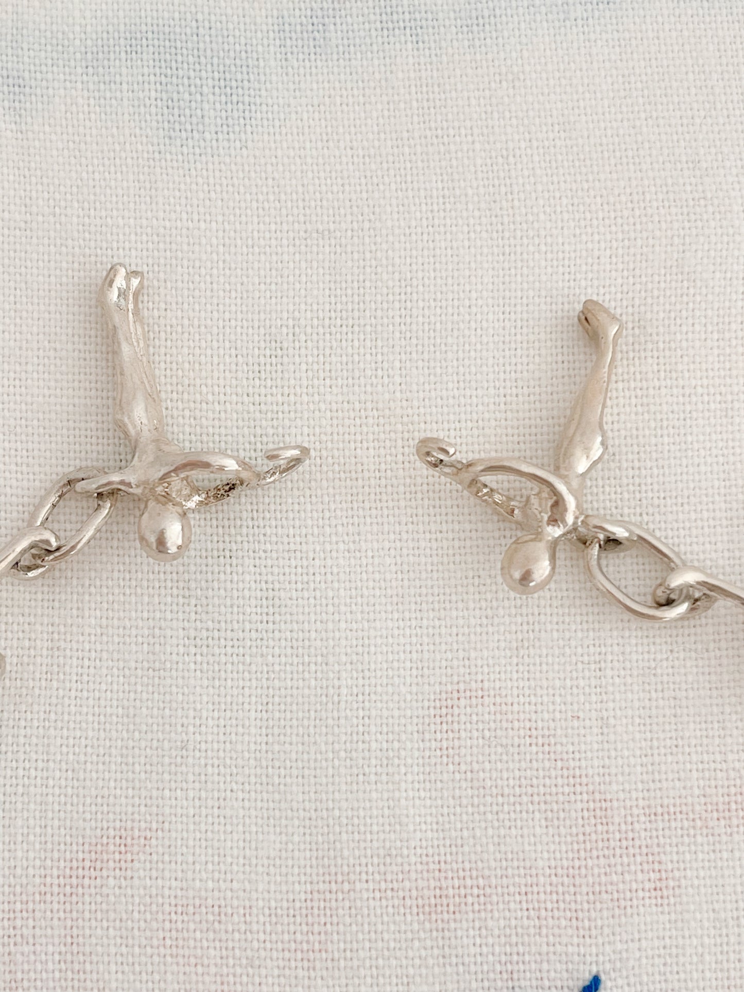 Super Rare! Vintage People Linked Silver Choker Necklace.