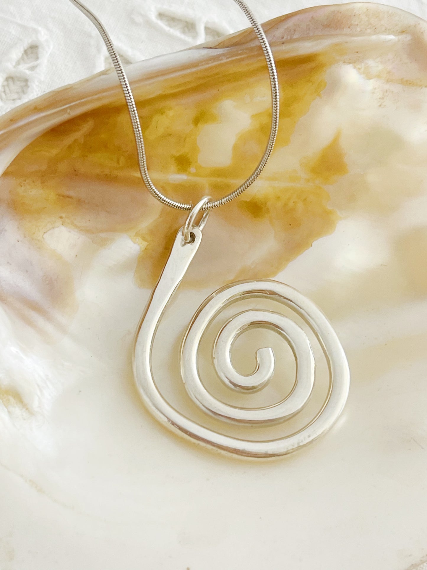 Vintage Spiral Silver Necklace.