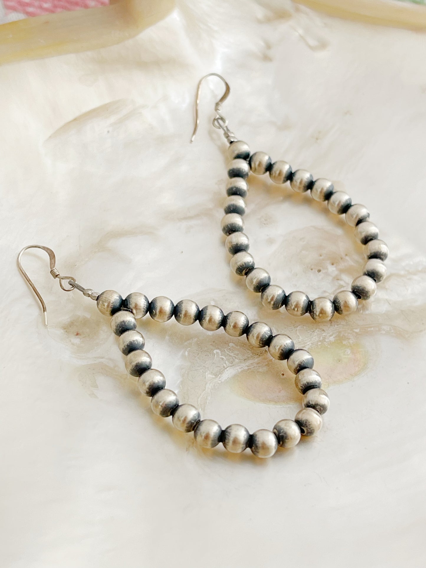 Navajo Pearl Silver Hoops Pierce.