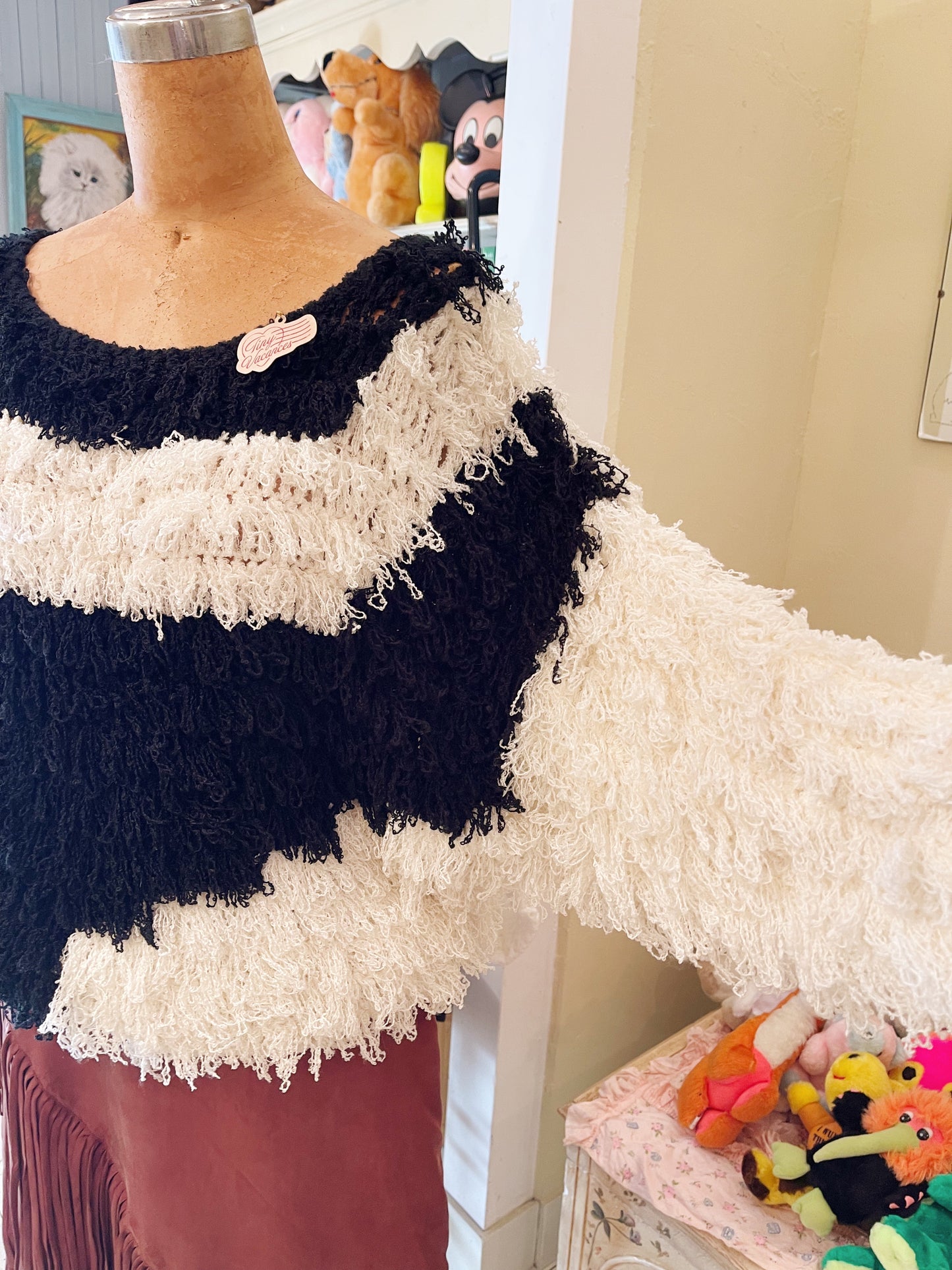 1990s Black and White Shaggy Knit Sweater