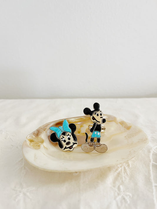 Andrea Lonjose Minnie Ring.