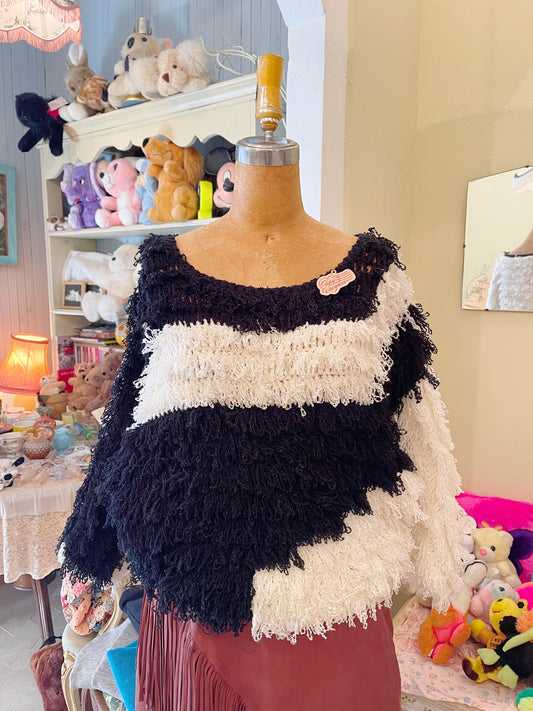 1990s Black and White Shaggy Knit Sweater