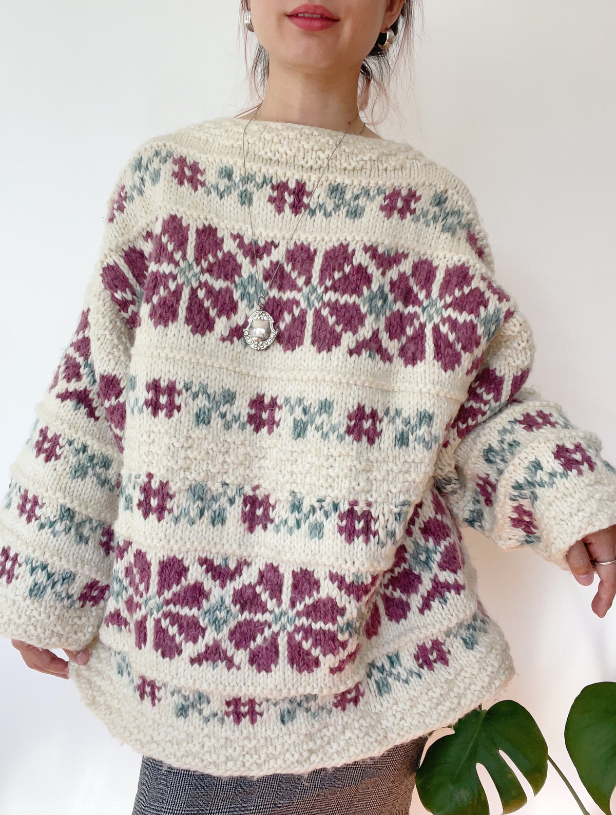 Vintage Ecuador Wool Flower Sweater