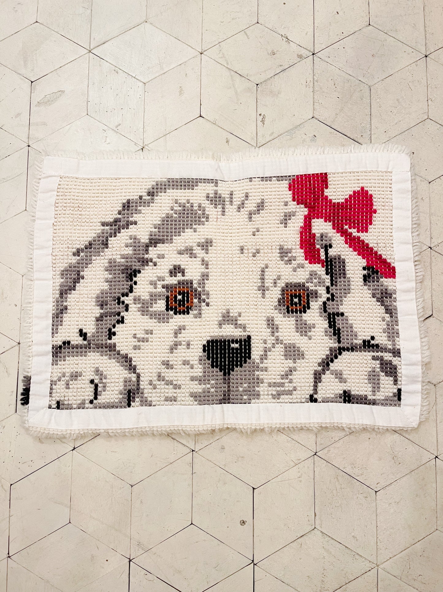 Latch Hook Puppy with Ribbon Rug