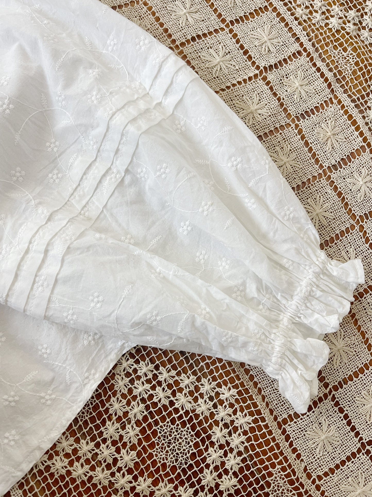 Frilled Collar Cotton Blouse