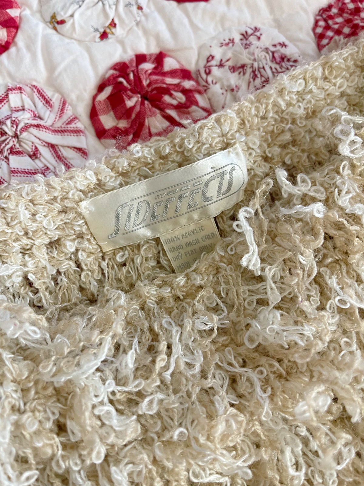 1990s Beige and White Shaggy Knit Sweater