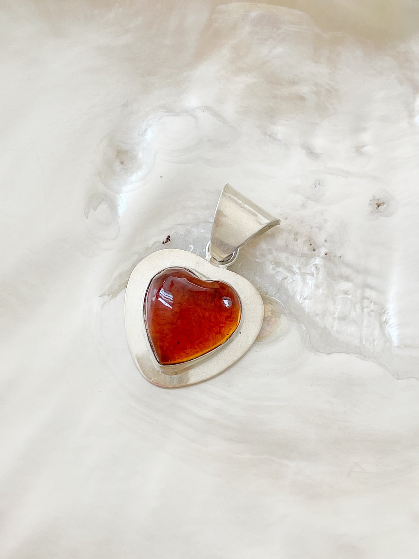 Vintage Amber Heart Silver Pendant Top.