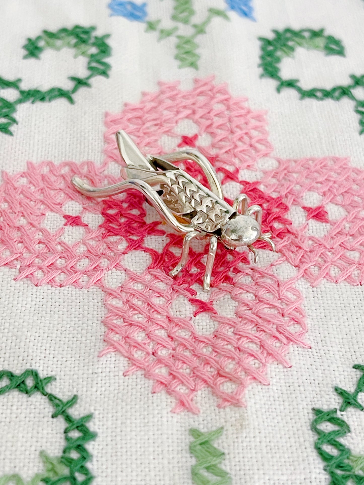 Vintage 1970’s Grasshopper Silver Brooch.