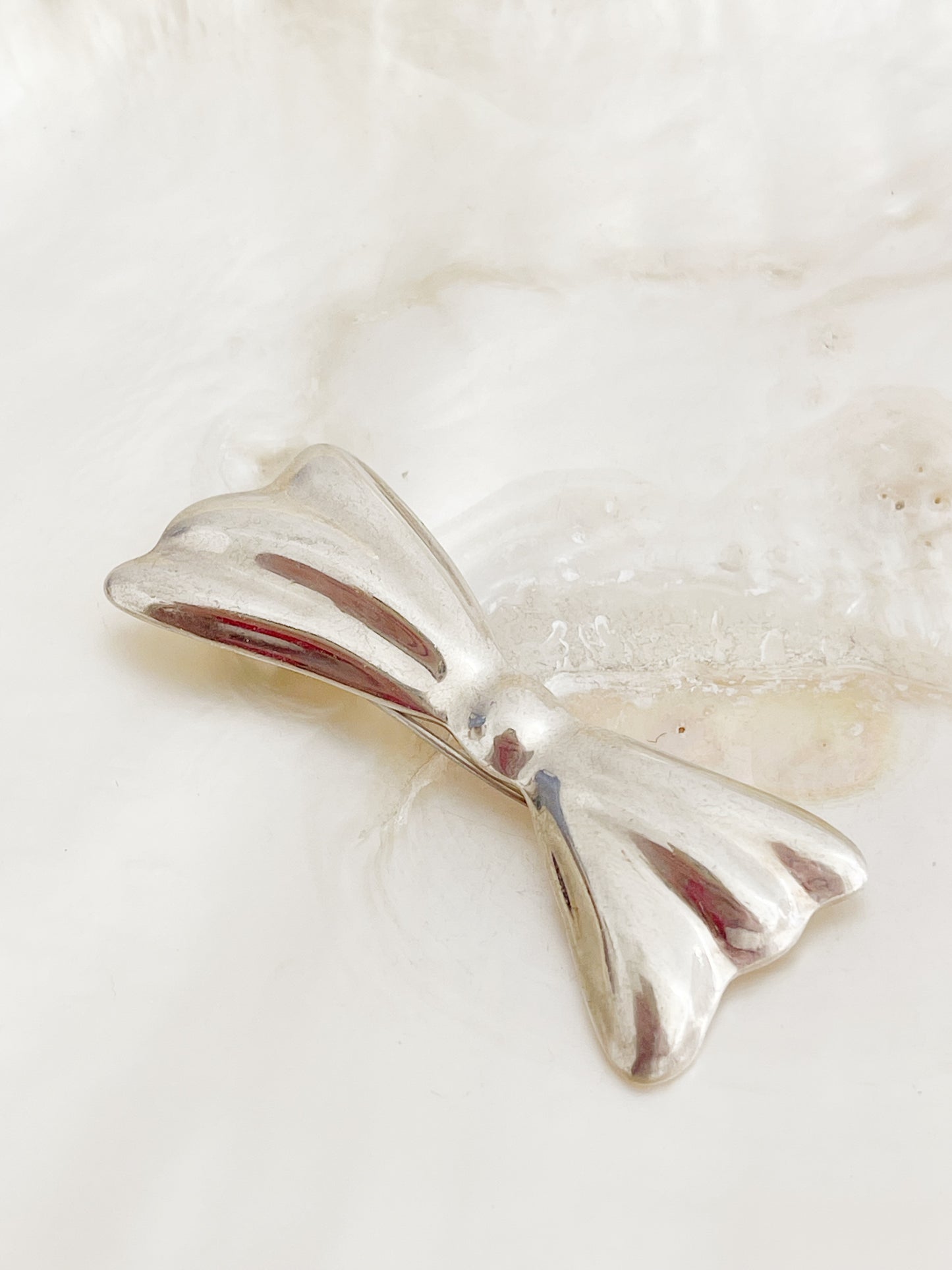 Vintage Silver Ribbon Hair Pin.