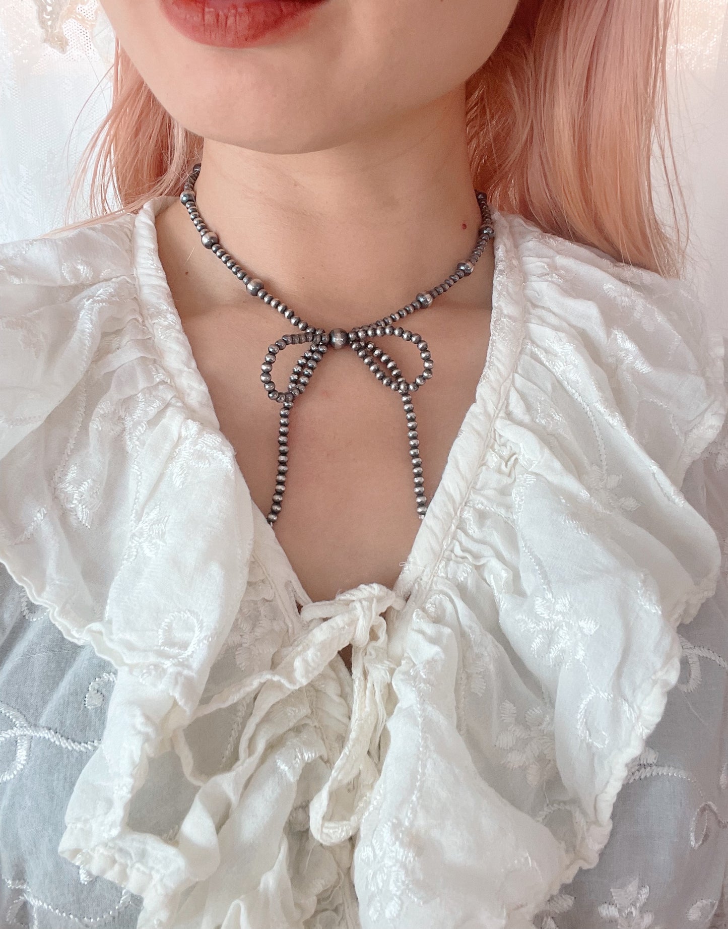 Navajo Pearl Ribbon Choker Necklace