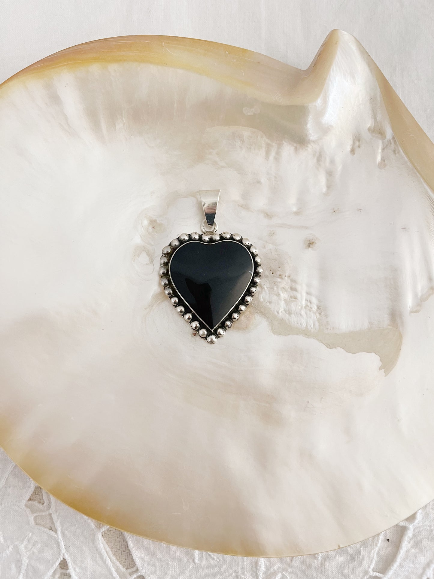 1980’s Onyx Heart Pendant Top.