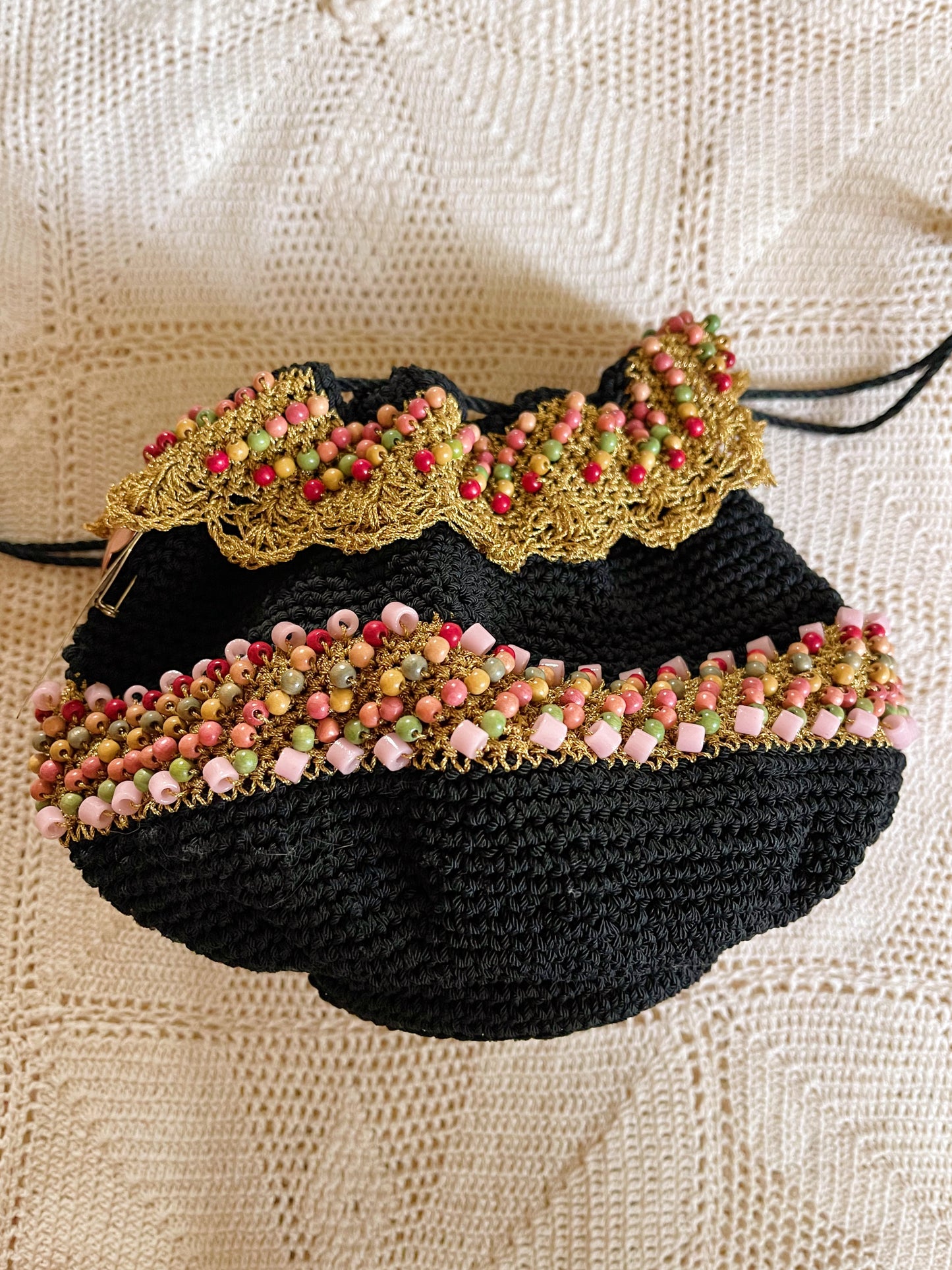 Vintage 1940's Black Crochet Purse.