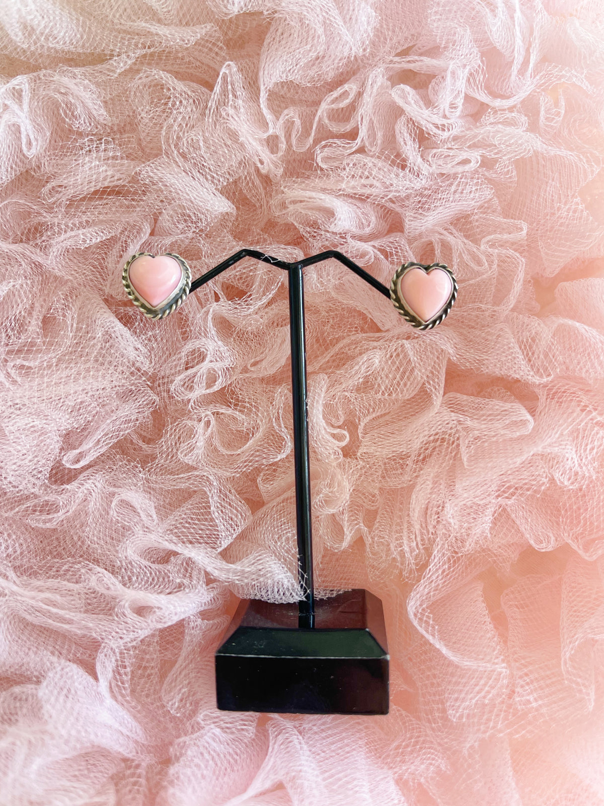 Navajo Pink Conch Tiny Heart Pierce
