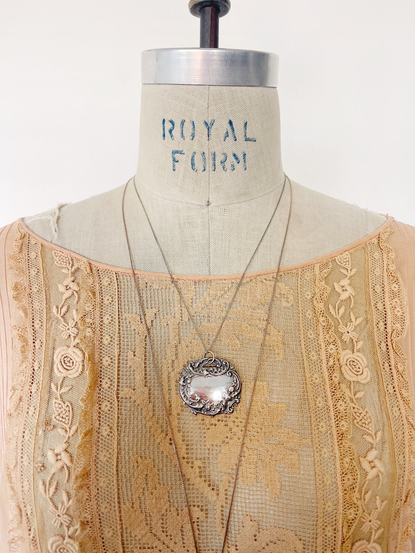 Vintage Engravable Silver Necklace