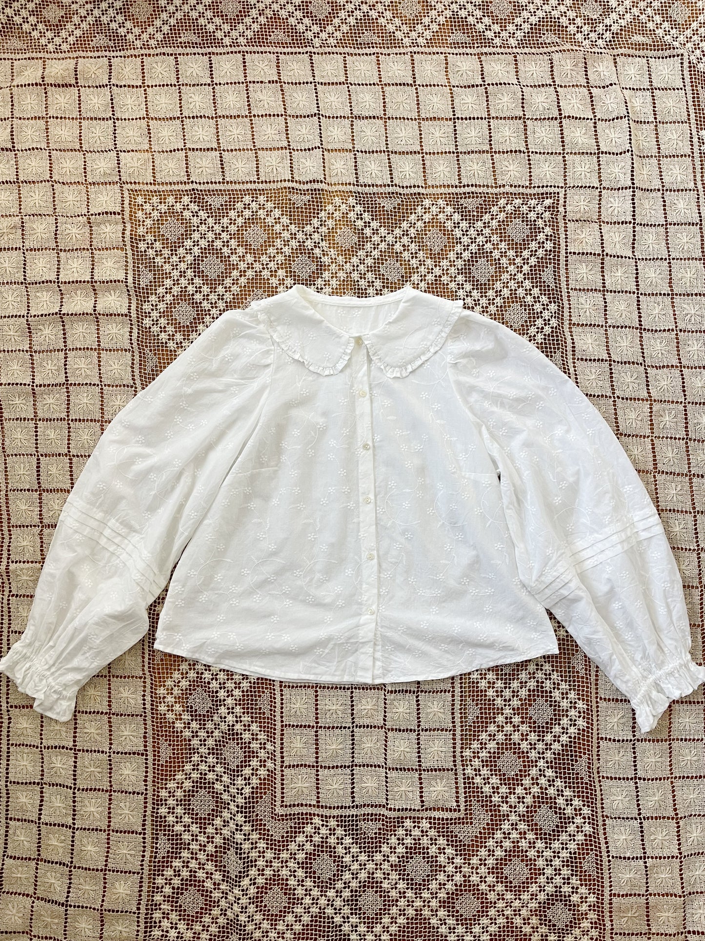 Frilled Collar Cotton Blouse