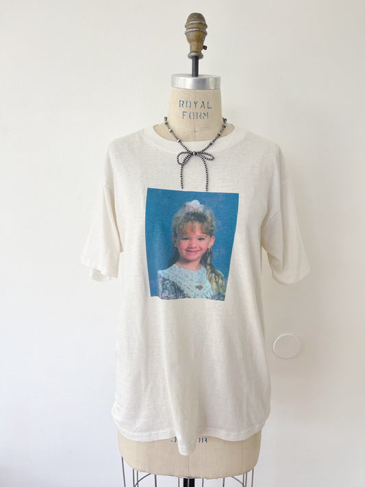 Who is that girl ? Tee