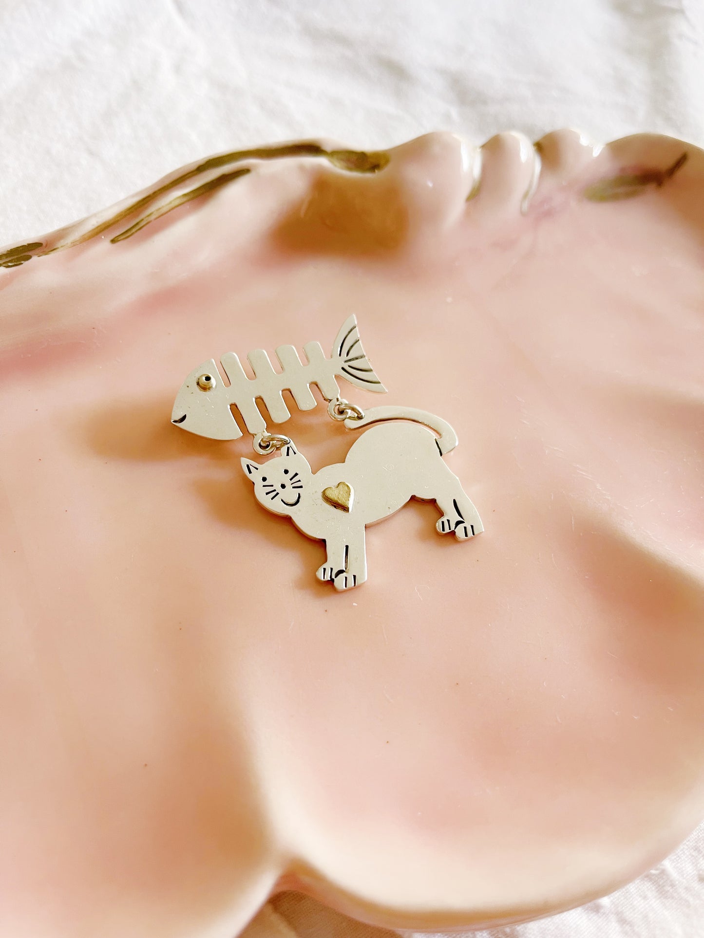 1990’s Cat and Fish Silver Brooch Pin.